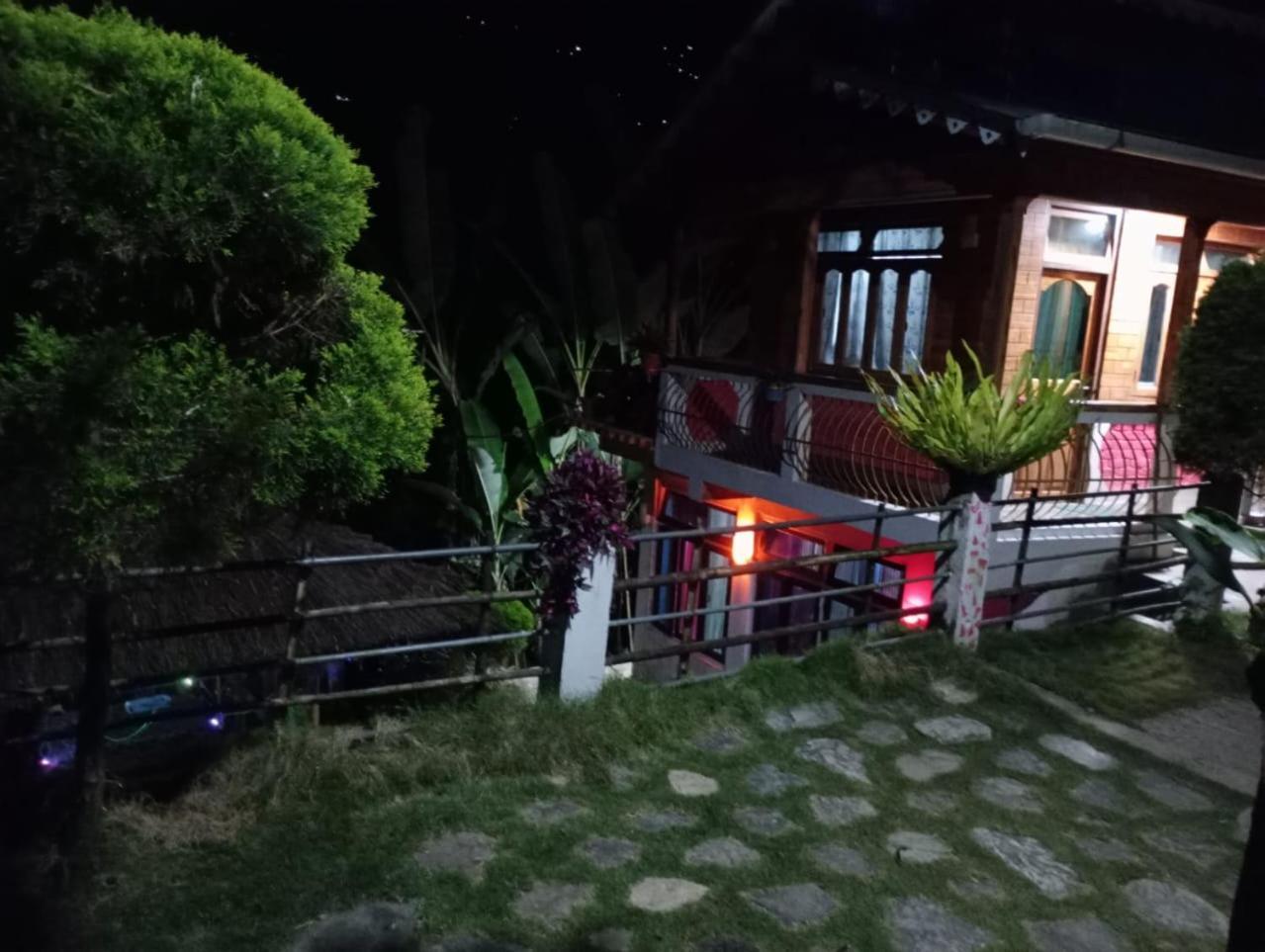 Eviana Homestay Дарджилінг Екстер'єр фото
